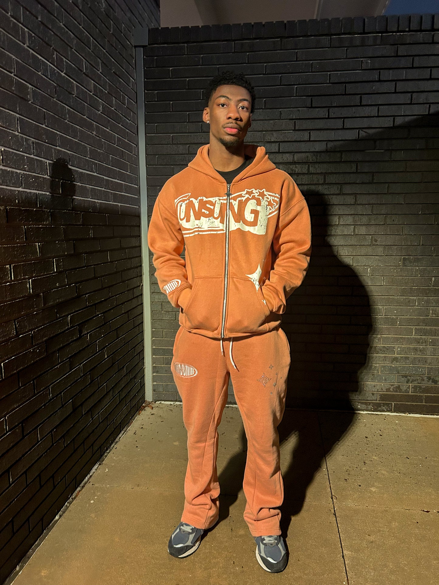 UNSUNG STAR SWEATPANTS - PEACH